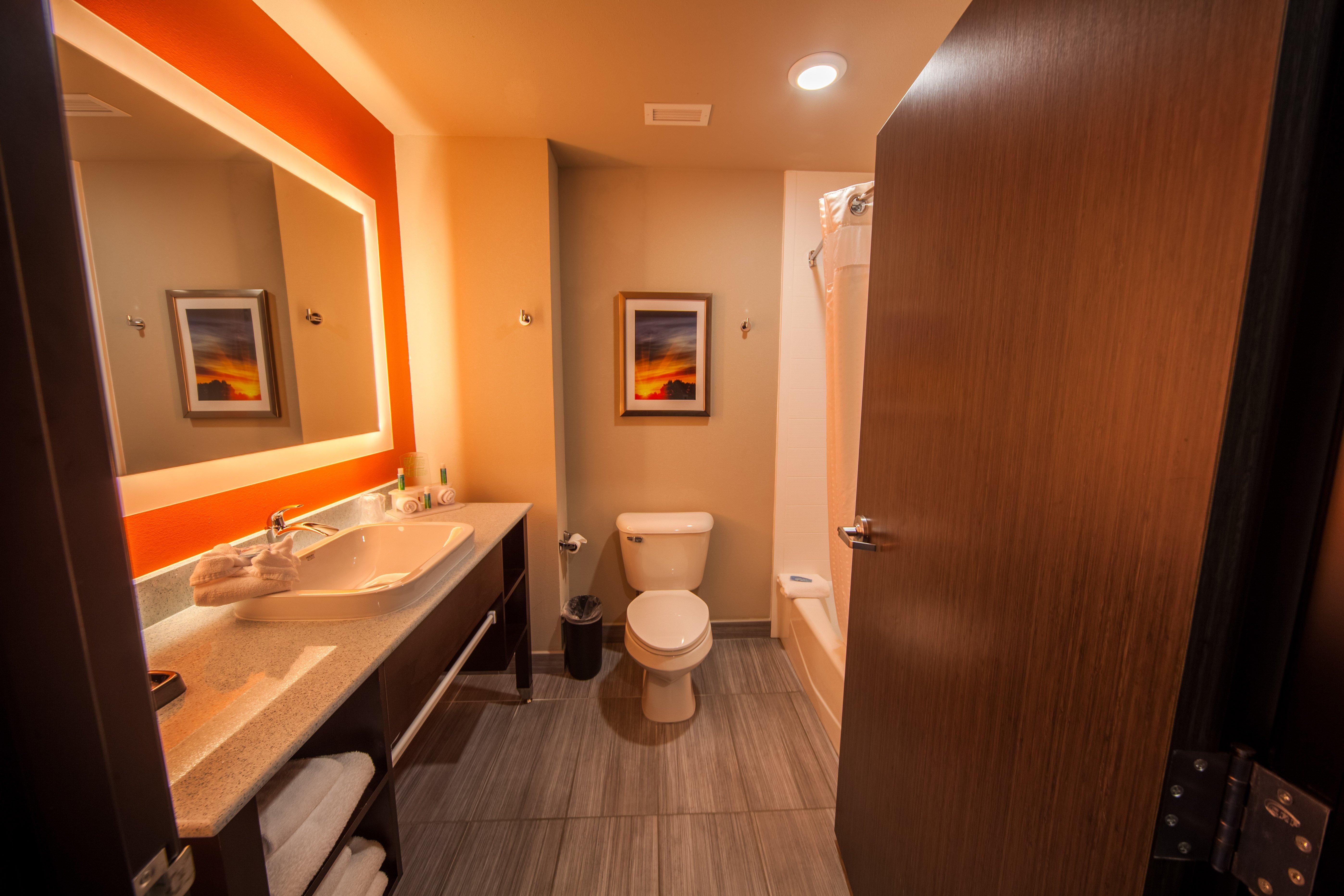 Holiday Inn Express & Suites Oklahoma City Southeast By Ihg Exterior foto